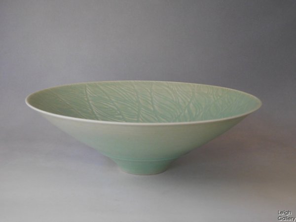 Peter Lane - Bowl with incised decoration