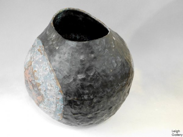 Julian King-Salter - Round Vase 